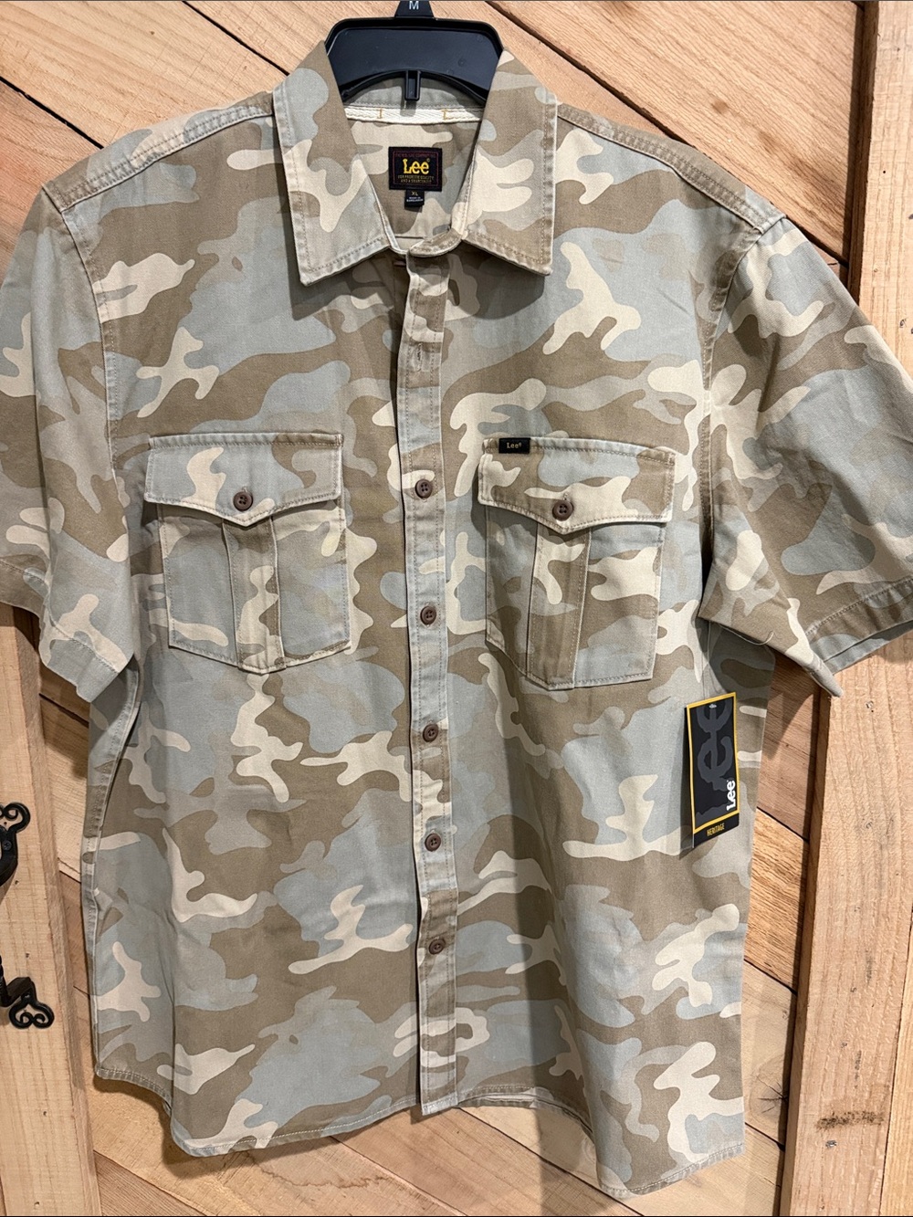 Lee Men’s Short Sleeve Camo Button-Down Shirt - Tan & Olive